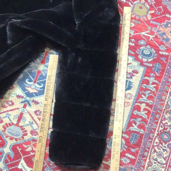 🪭 Black Silky Soft Faux Mink Fur Collarless Three Quarter Sleeve 3 Hook Front - Picture 8 of 11